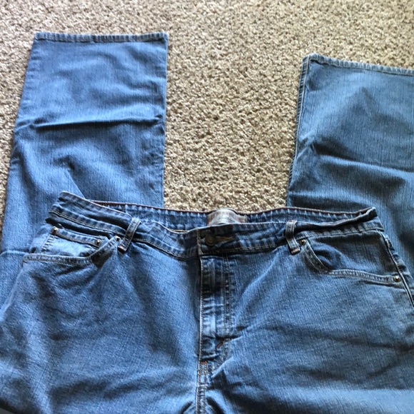 Levi's Mid-Rise Boot Cut Sz 18M - Picture 2 of 7